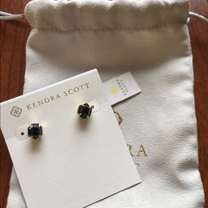 Never worn! Kendra Scott Stud Earrings.